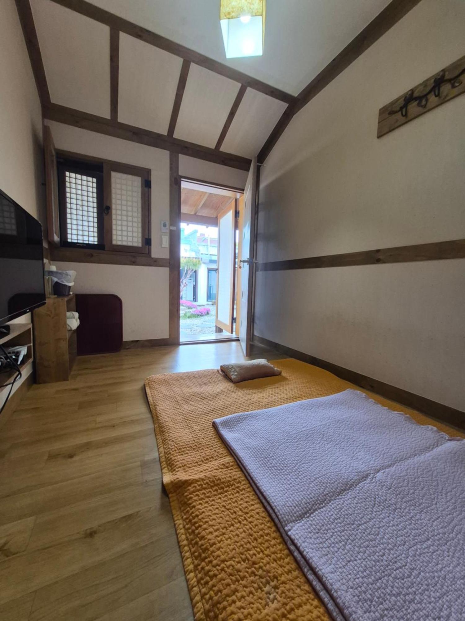 Jeonju Tosarang Guesthouse Room photo