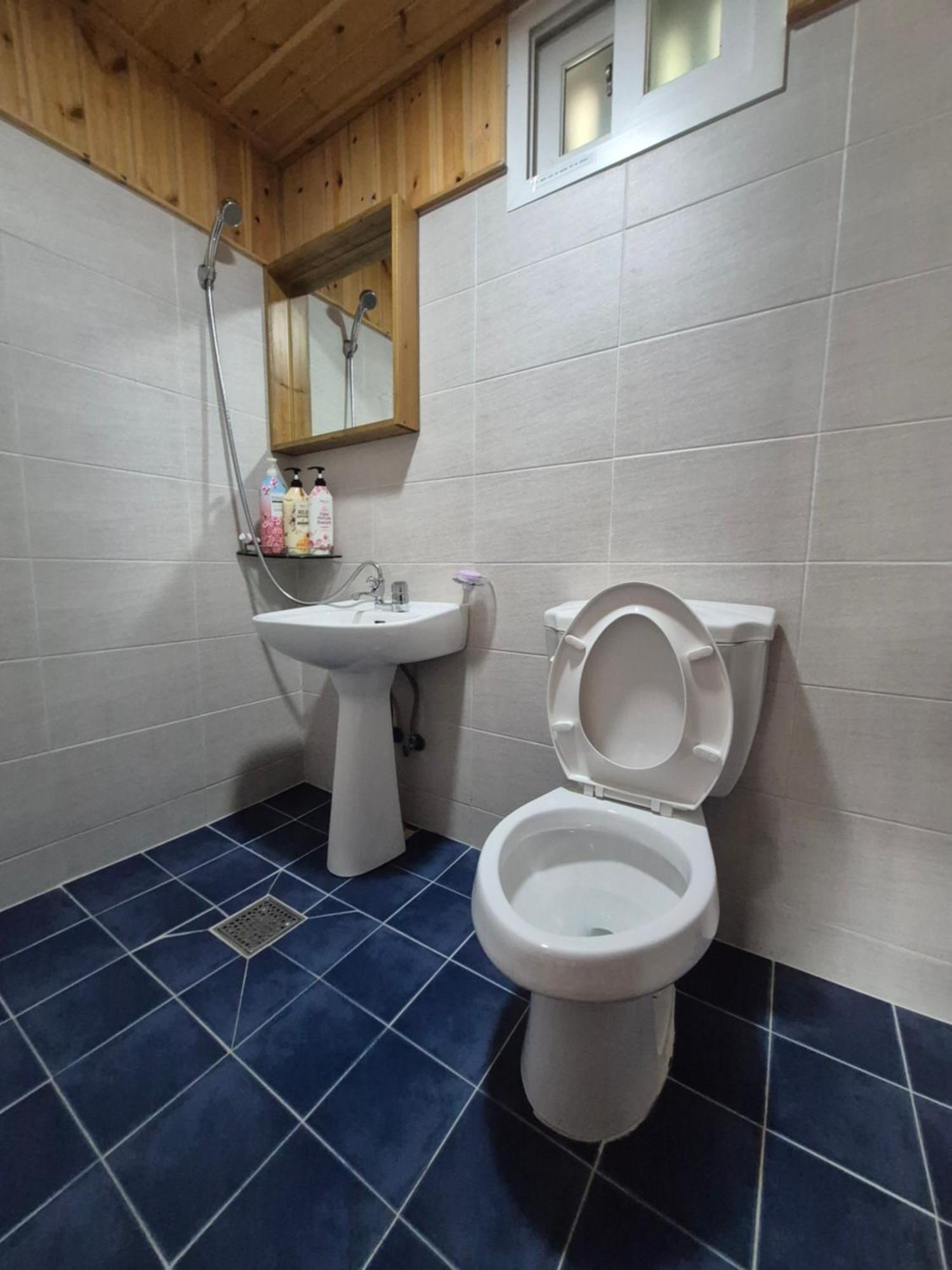 Jeonju Tosarang Guesthouse Room photo