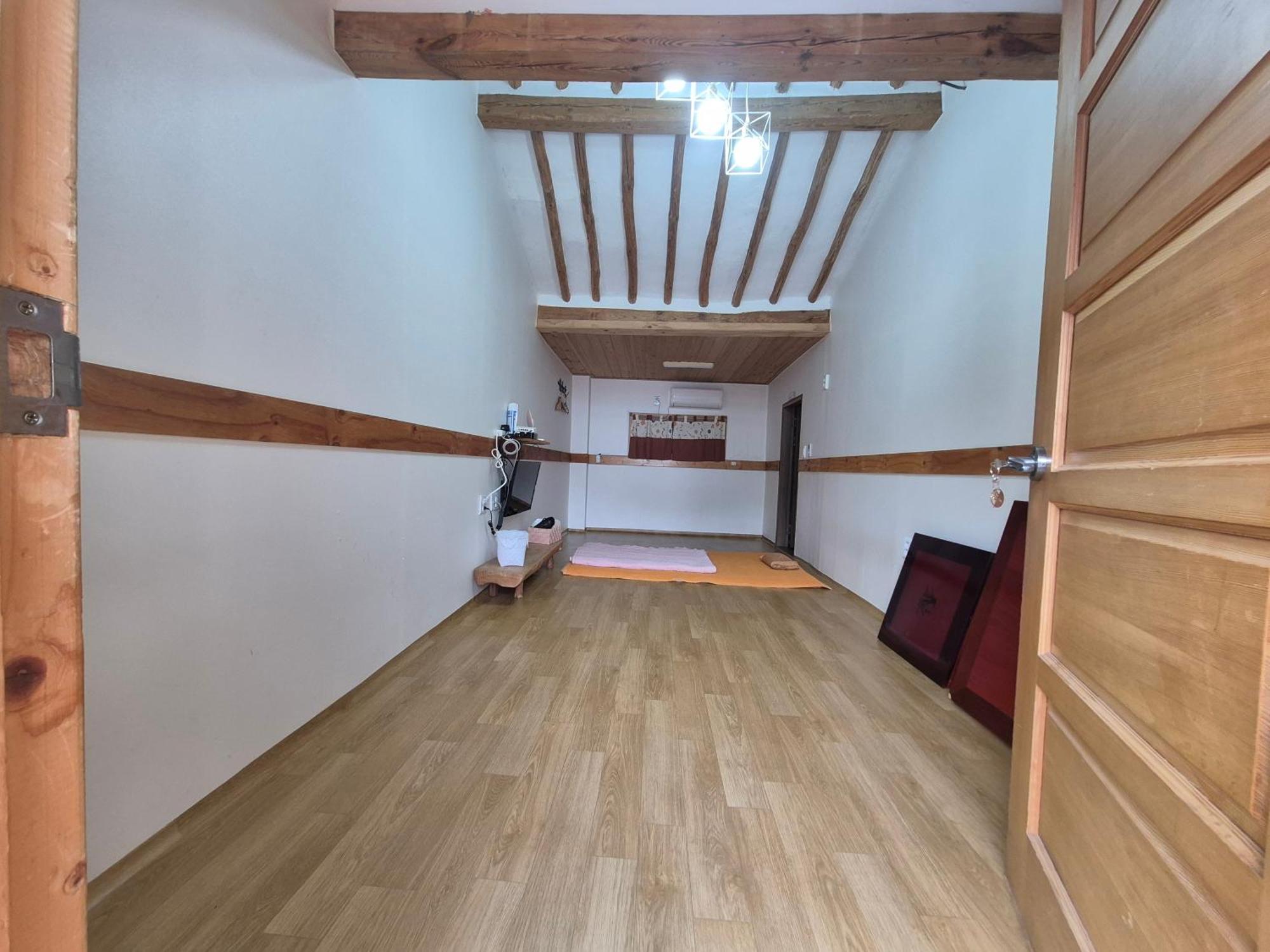 Jeonju Tosarang Guesthouse Room photo