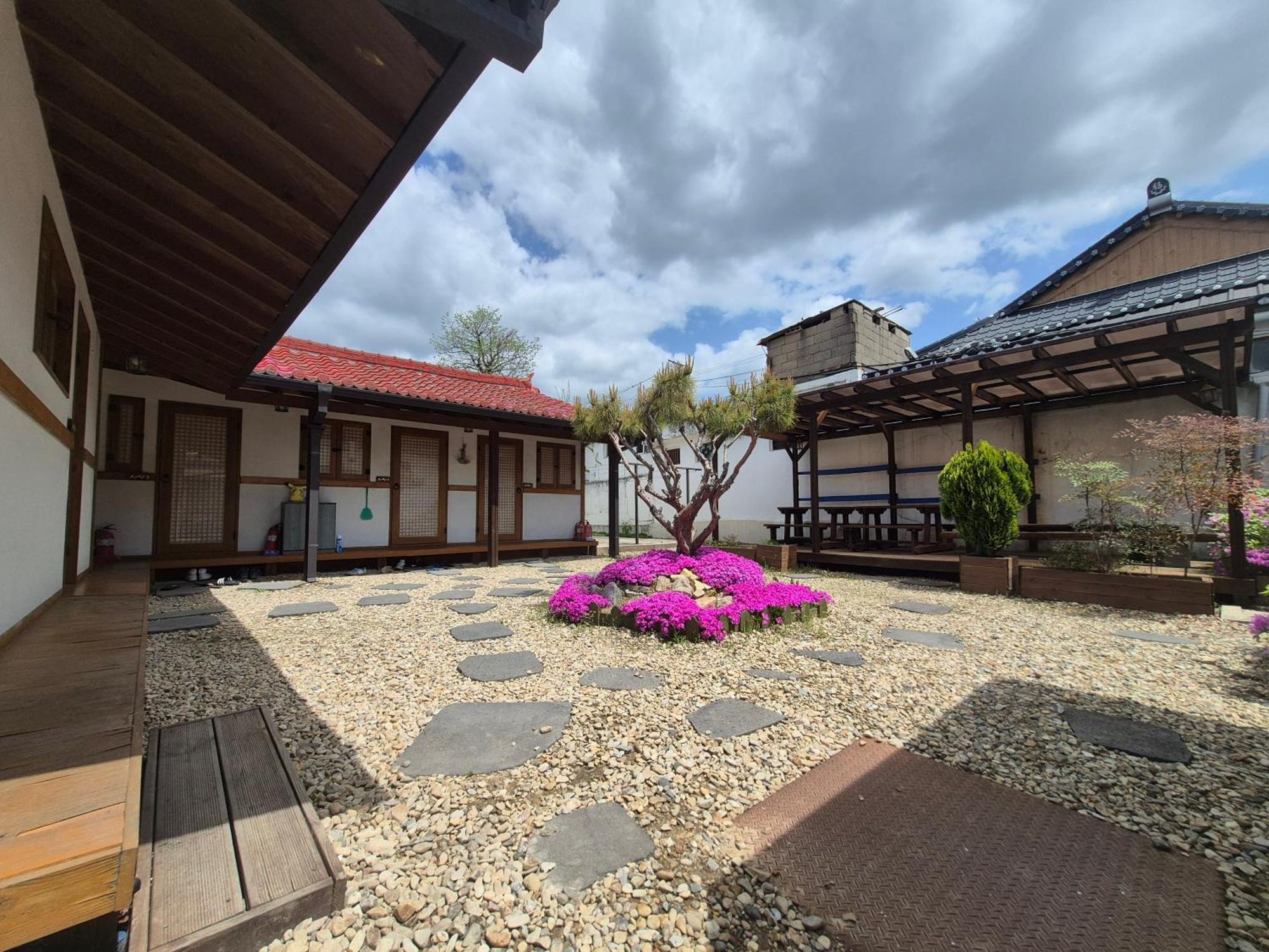 Jeonju Tosarang Guesthouse Exterior photo